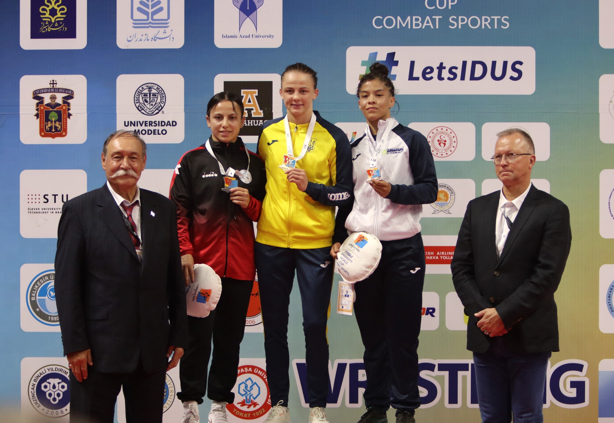 Ірина Коляденко -  чемпіонка Кубку світу з єдиноборств серед студентів